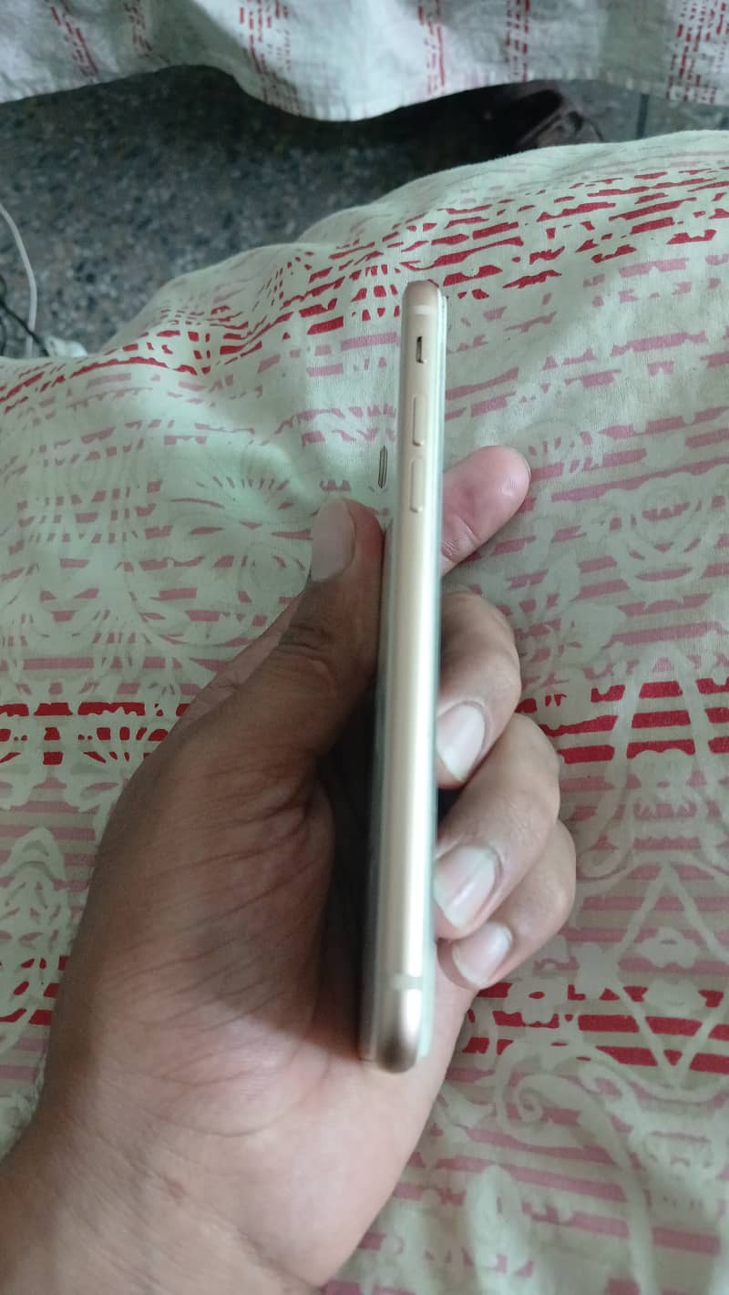 03404798515 4