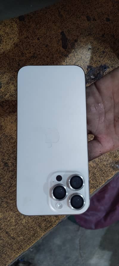 Apple iPhone 16 Pro Max