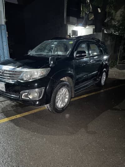 Toyota Fortuner 2013