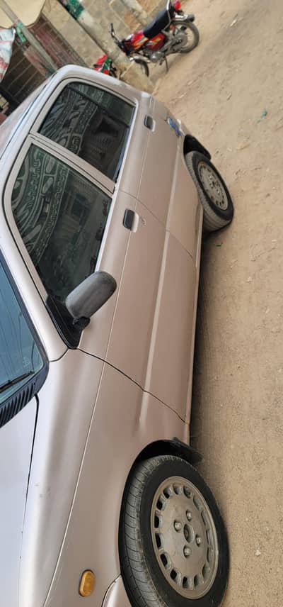 Daihatsu Cuore 2004
