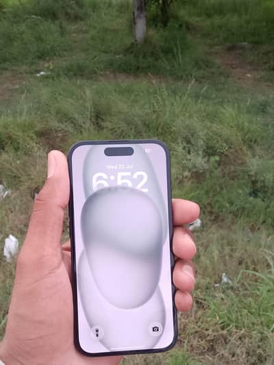 Apple iPhone 15