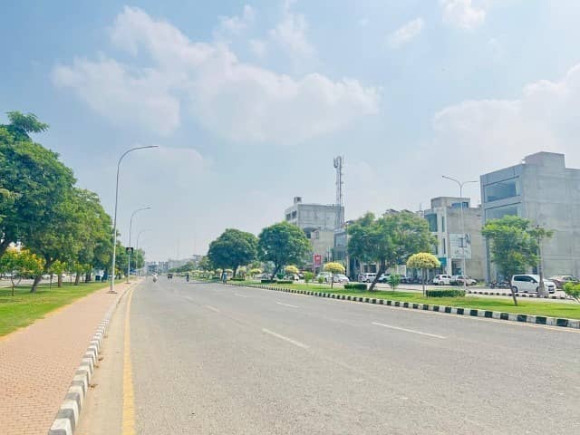 5 Marla Plot on top Class Location. 7