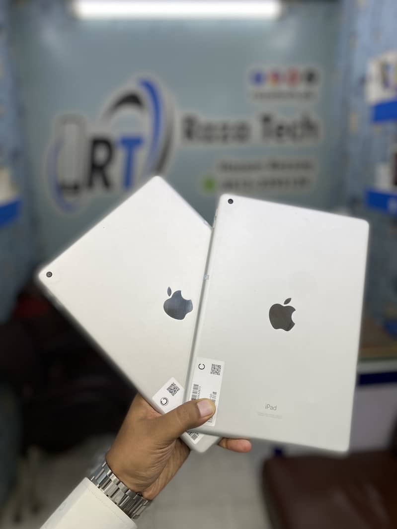 iPad 8 silver 2