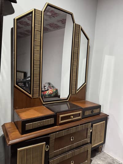 dressing table with mirror