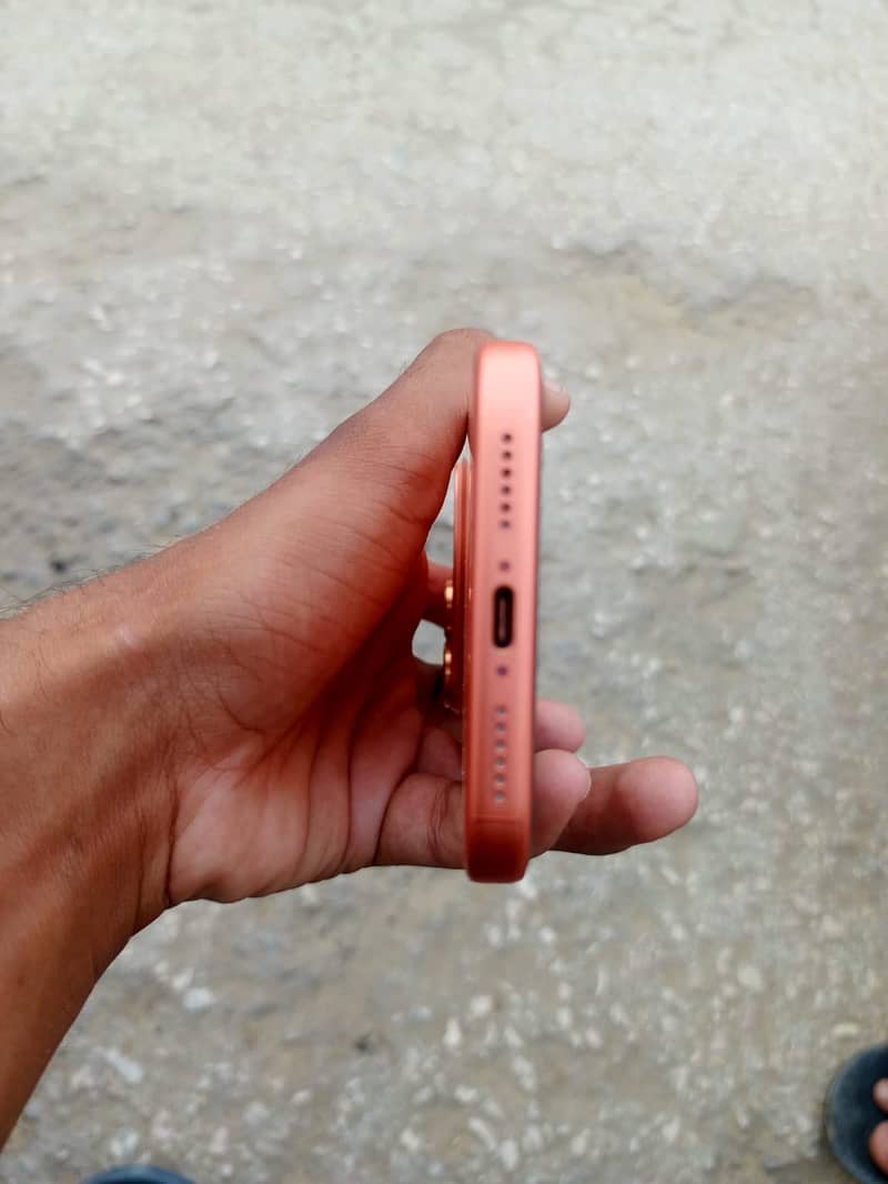 Apple iPhone 17 Pro Max 2