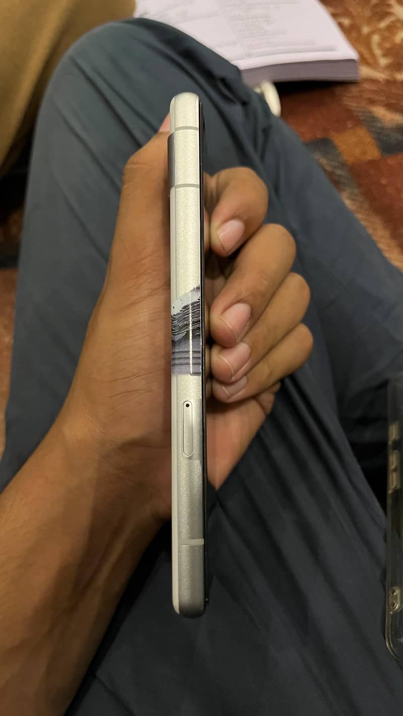 Google Pixel 7a 1