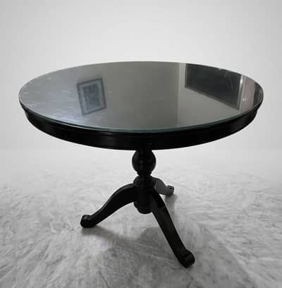 Dining Table Round ( 4 person)