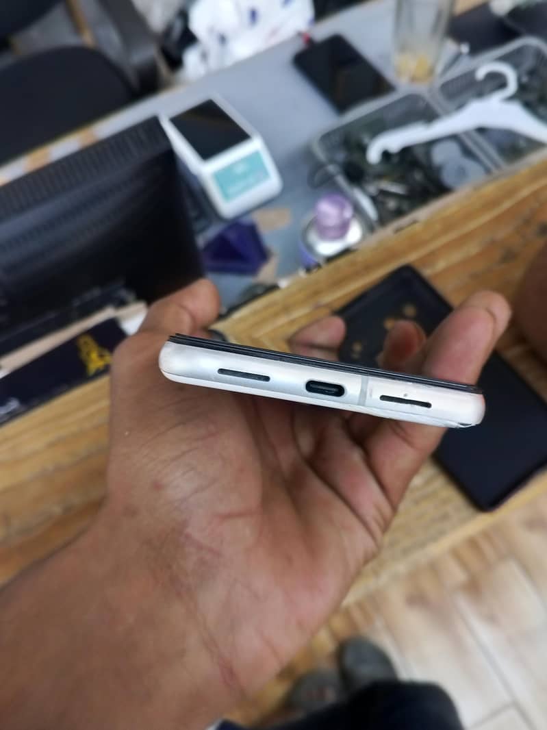 Google Pixel 7 2