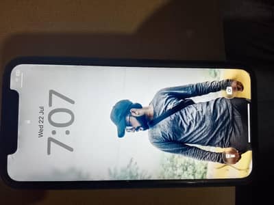 I phone 11 condition 10by 10