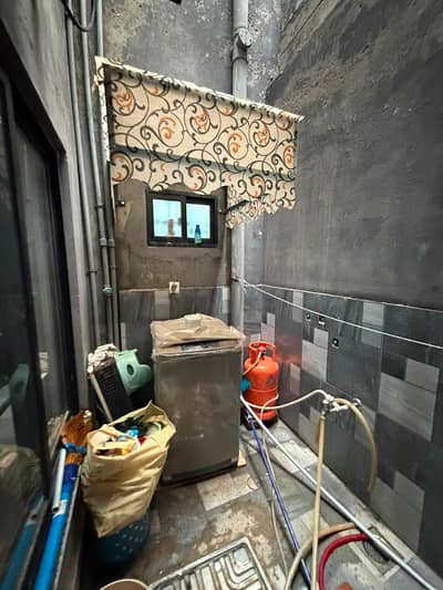 05 Marla VERY NEAT AND CLEAN TILE FLOOR LOWER PORTION IS AVAILABLE FOR RENT IN PIA HOUSING SOCIETY PHASE 1 BLOCK A.