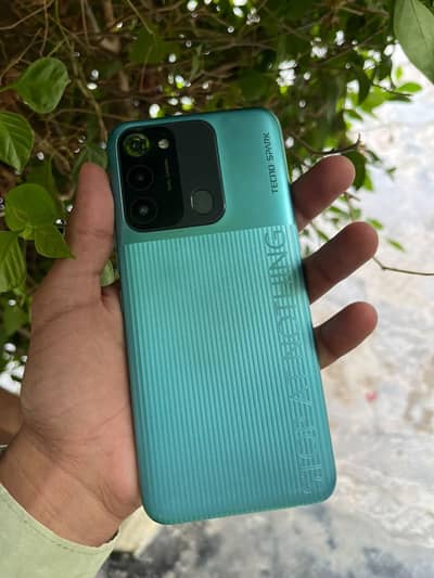 Tecno Spark 8C