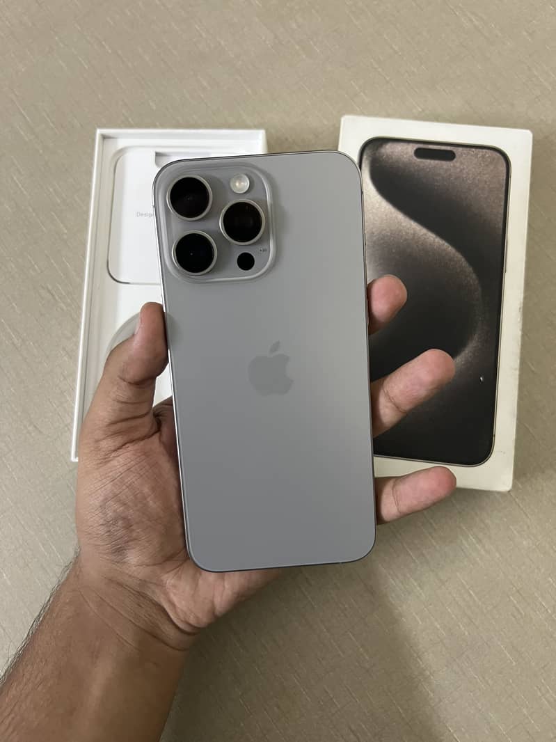 iPhone 15 Pro Max 0