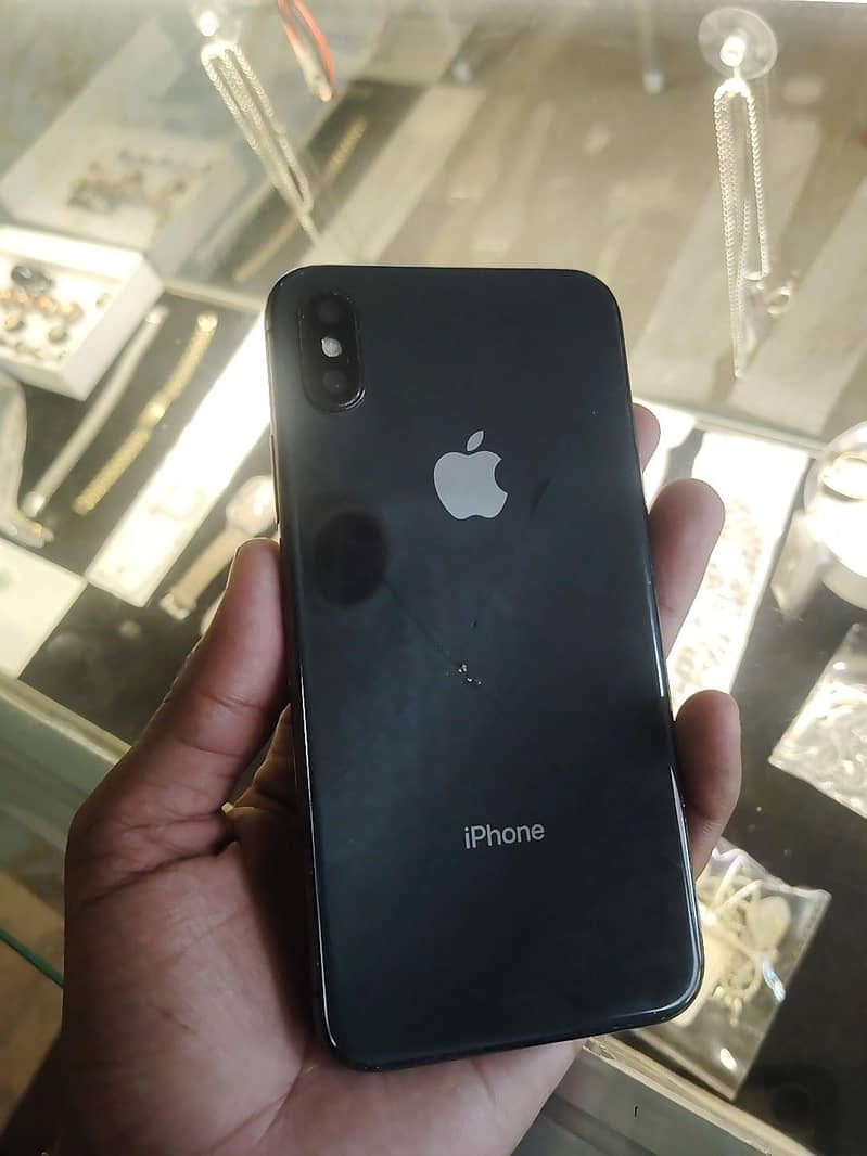 Apple iPhone X 4