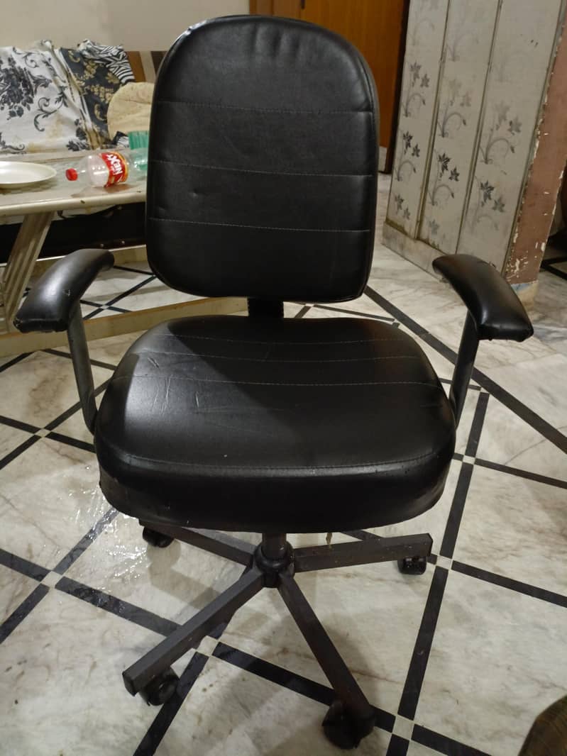 computer chair 1