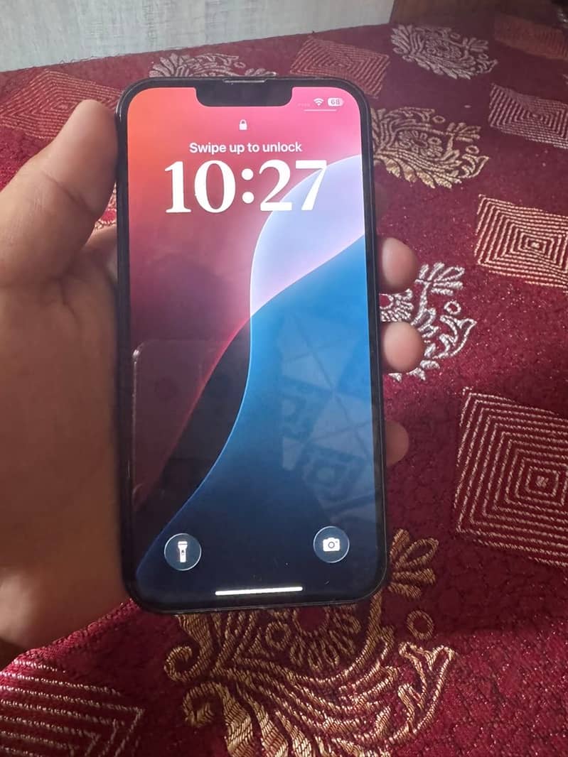 Apple iPhone 13JV 4