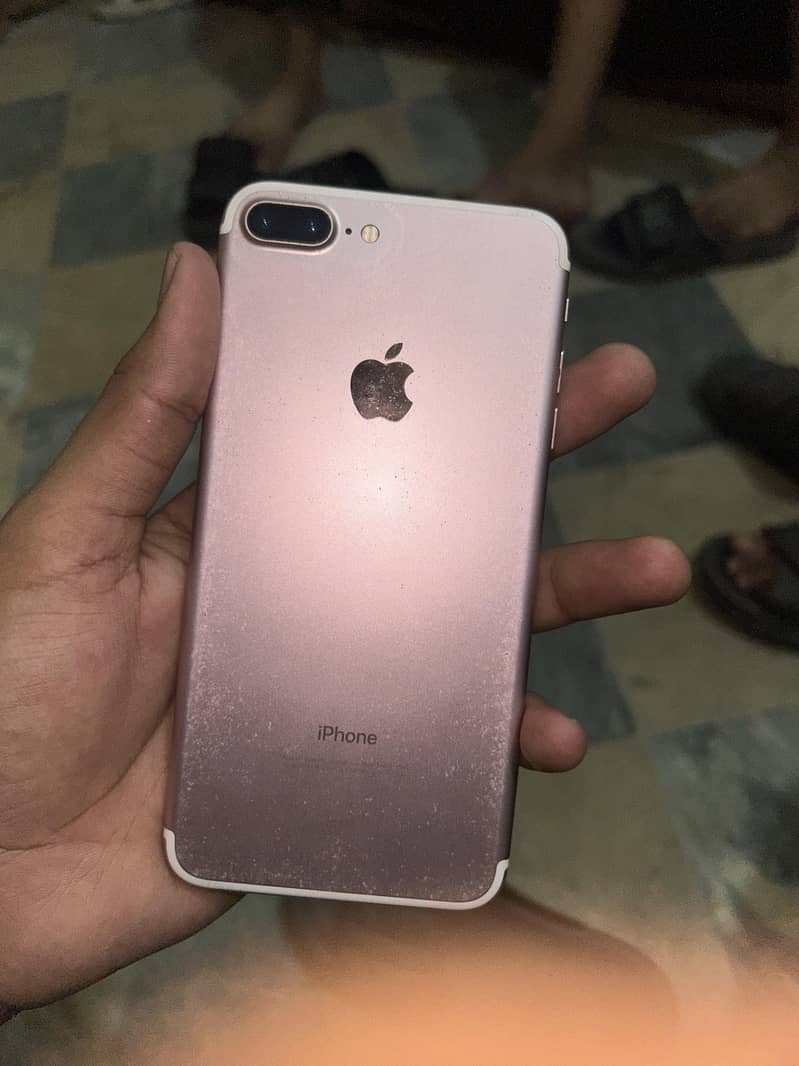 Apple iPhone 7 plus 3