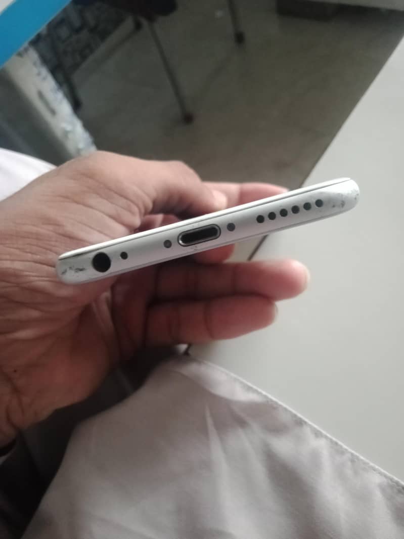Apple iPhone 6 1