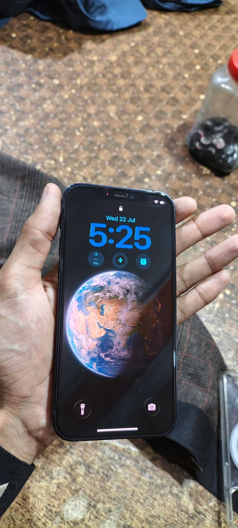 Apple iPhone 12 1