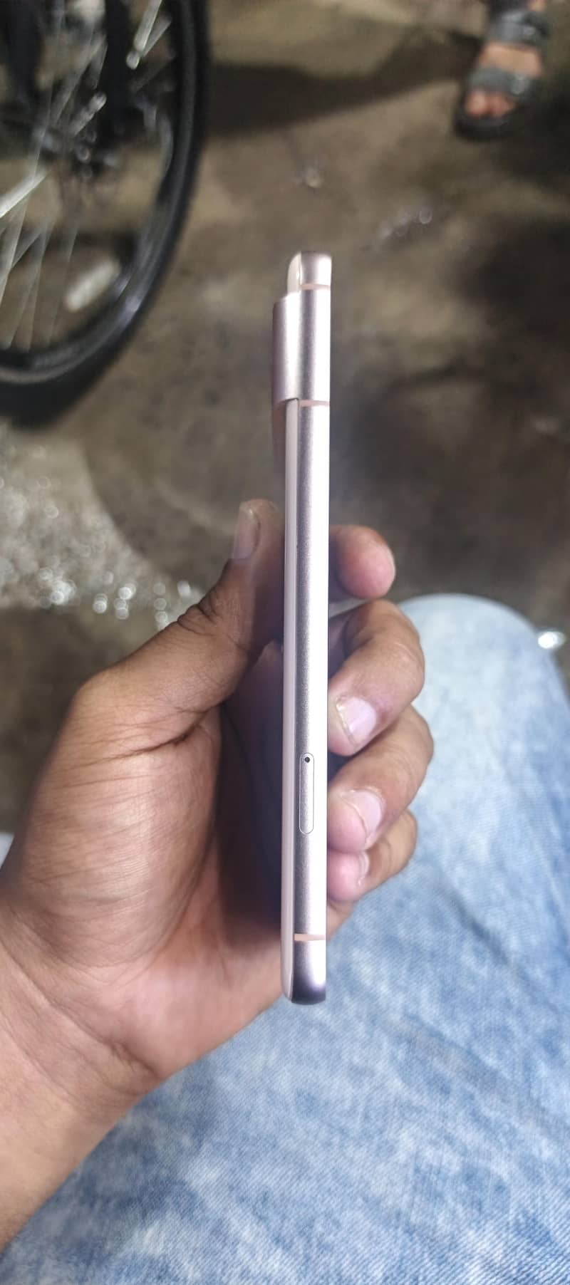 Google Pixel 8 1