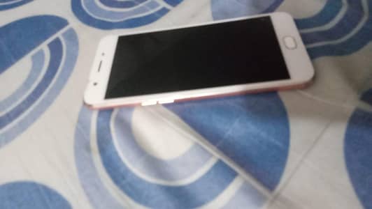 OPPO F1s