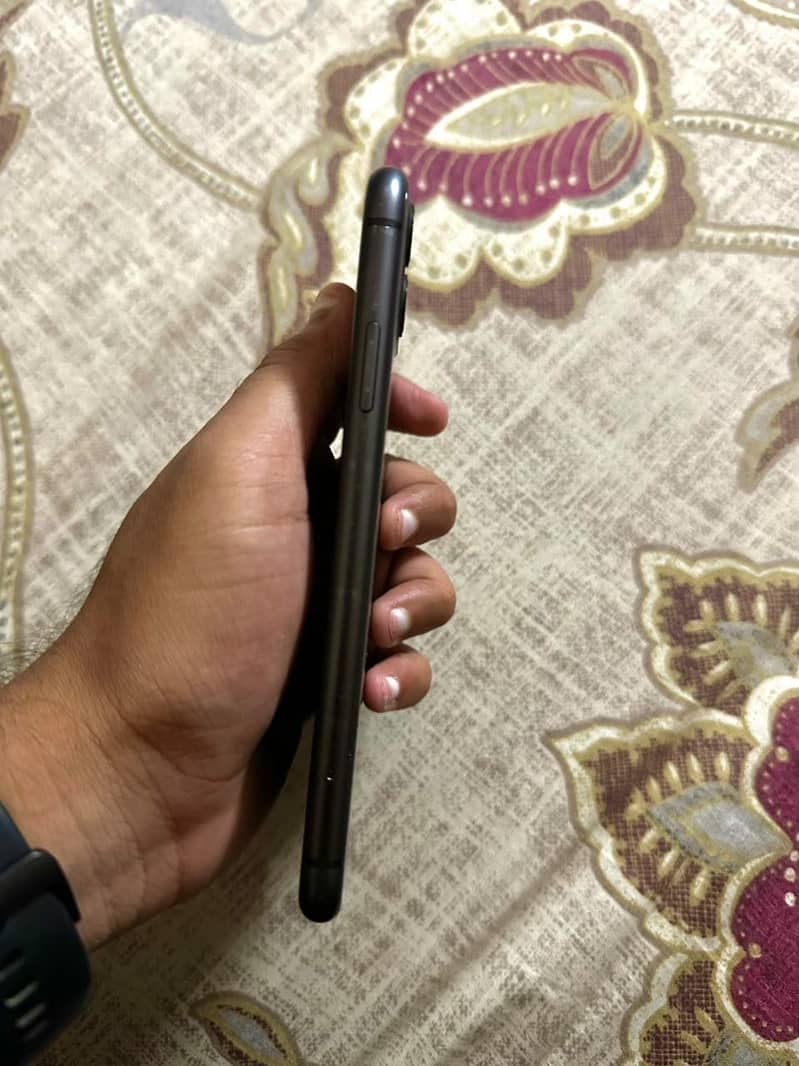 iPhone 11 1