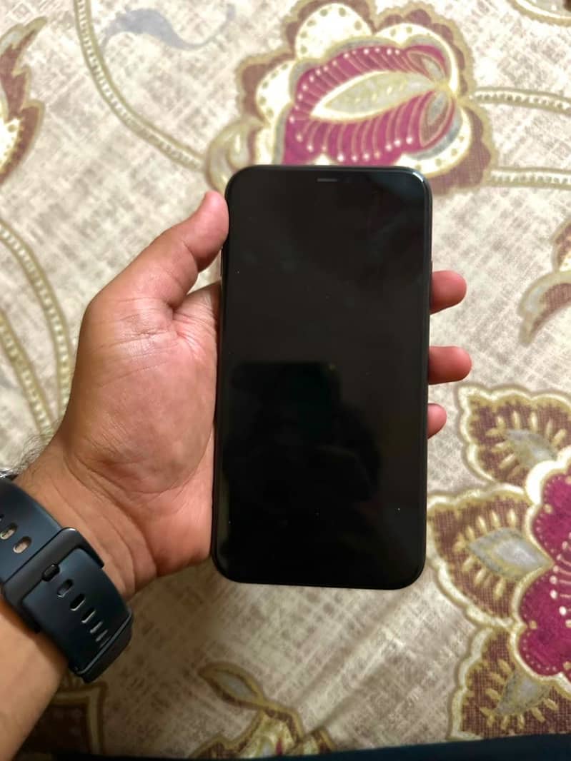 iPhone 11 8