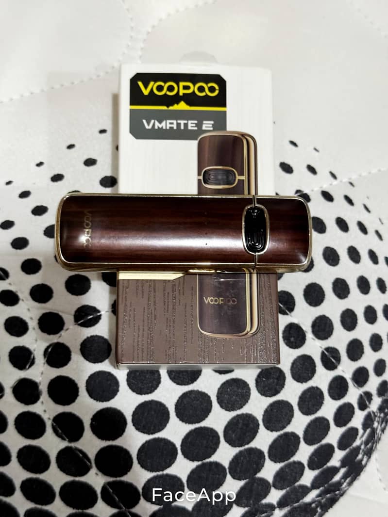 “VOOPOO VMATE Complete Box Available” 1