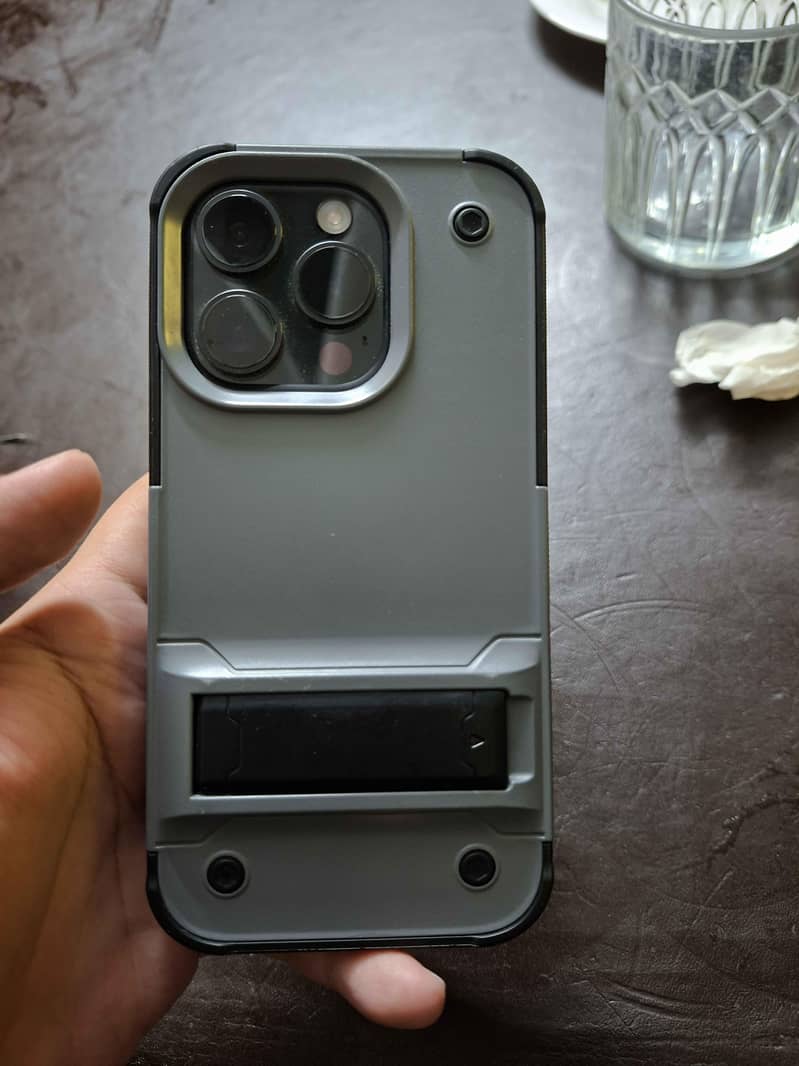 Apple iPhone 15 Pro 3