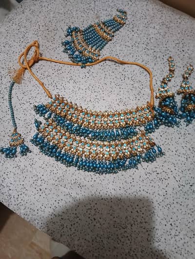 Bridal jewellery set