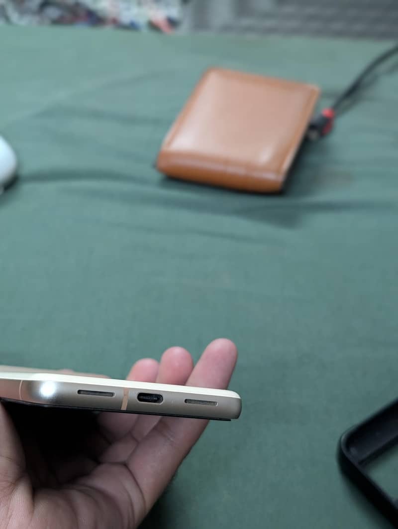 Google Pixel 8 2