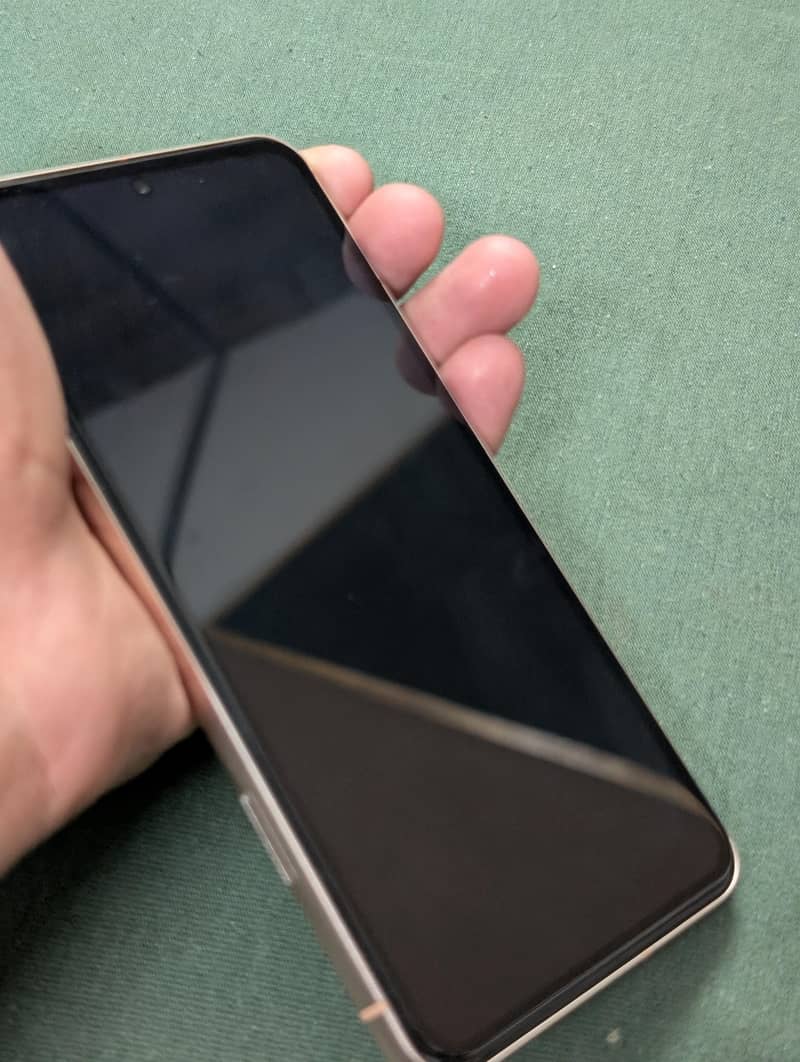 Google Pixel 8 3