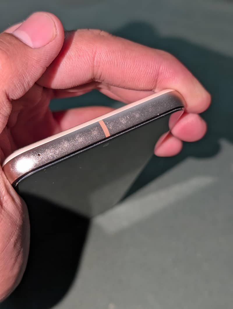 Google Pixel 8 5