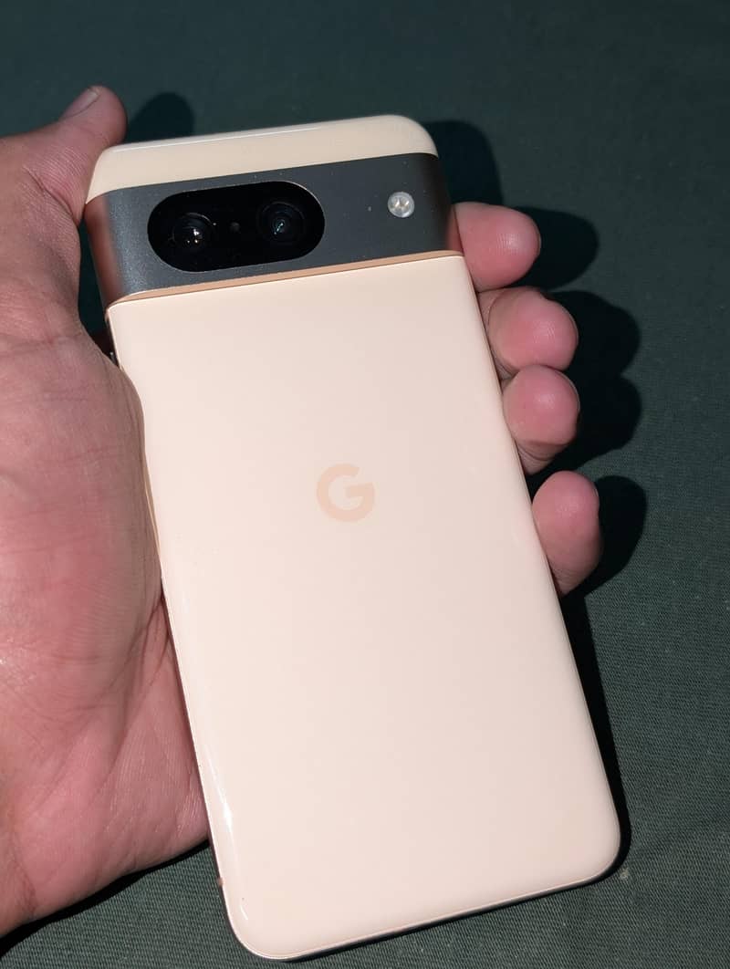 Google Pixel 8 7