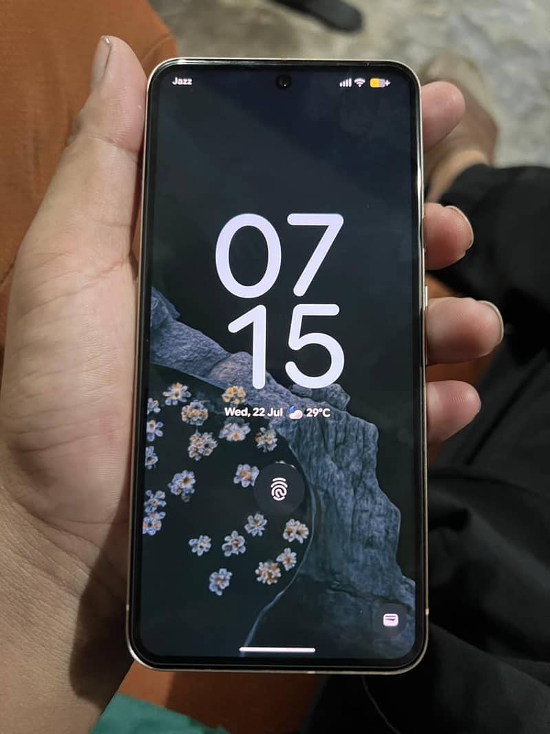 Google Pixel 8 1