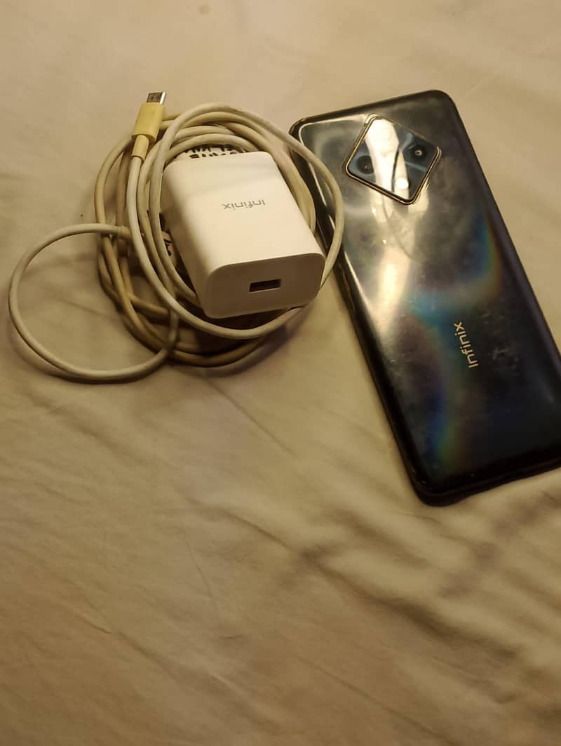 Infinix Zero 8 1