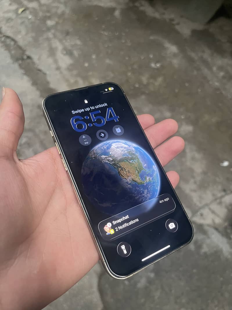 Apple iPhone 13 Pro 2