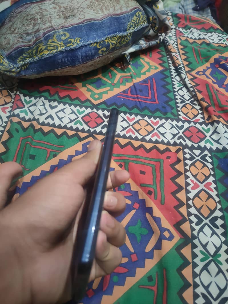 Tecno CAMON 18T 1