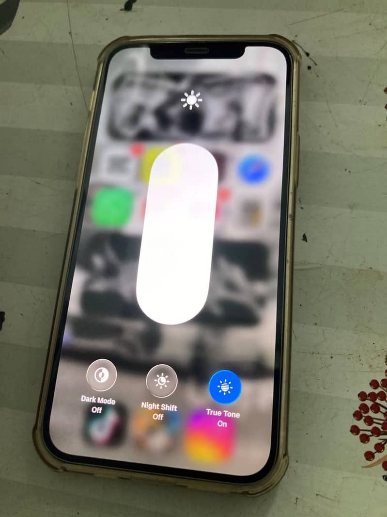 IPHONE 12 6