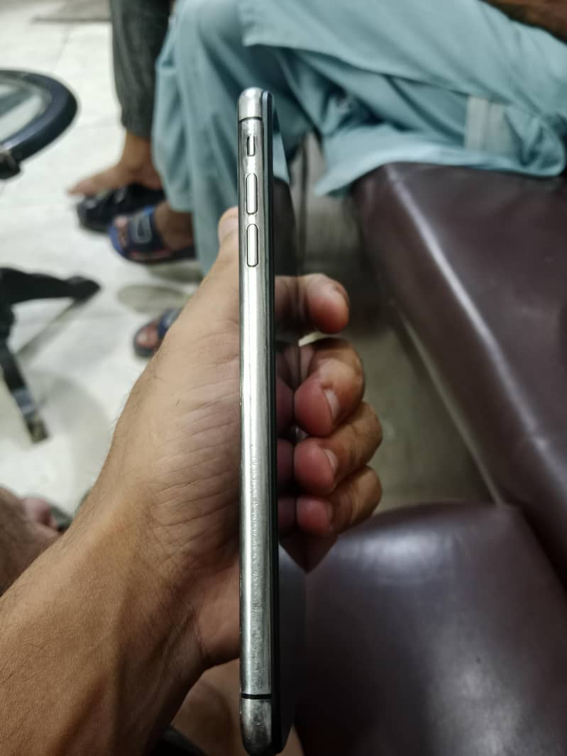Apple iPhone X 1