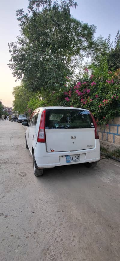 Daihatsu Mira 2006