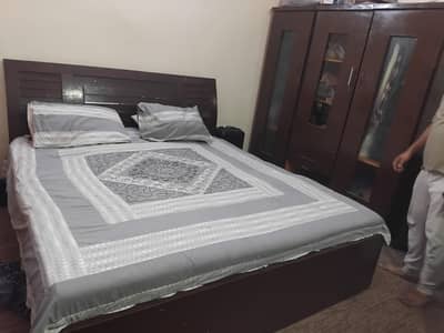 king size bed  with cupboard