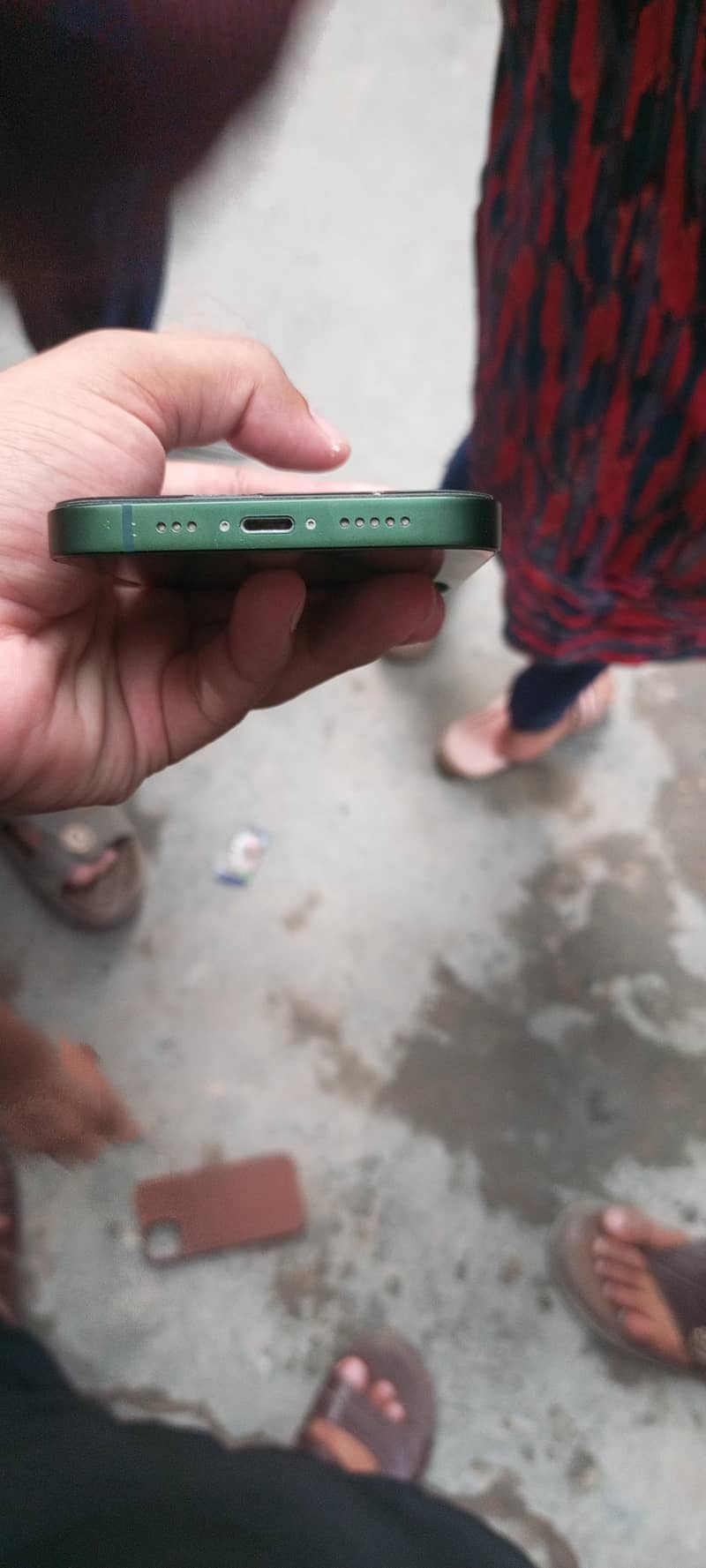Apple iPhone 13 2