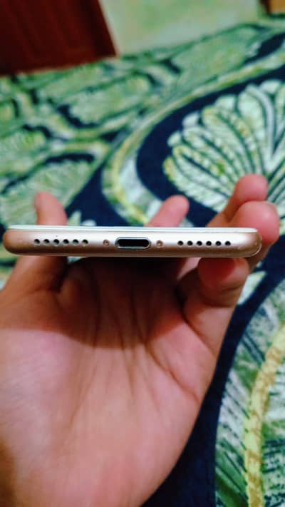 Apple iPhone 8