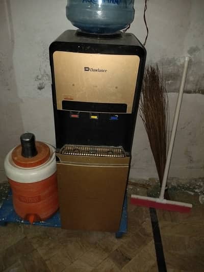 Noorani masjid Washing Line railway colony kotri Ka dispenser hai mas