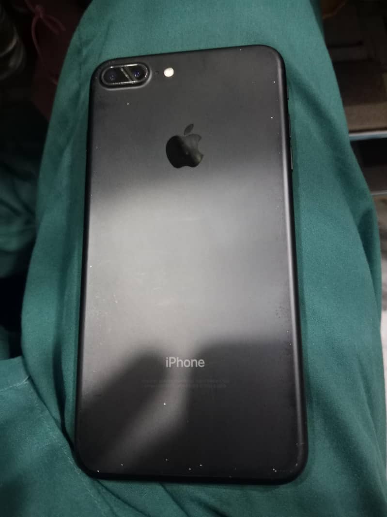 Apple iPhone 7 Plus 0