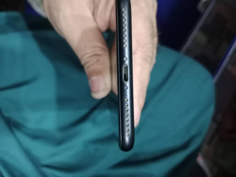 Apple iPhone 7 Plus 4