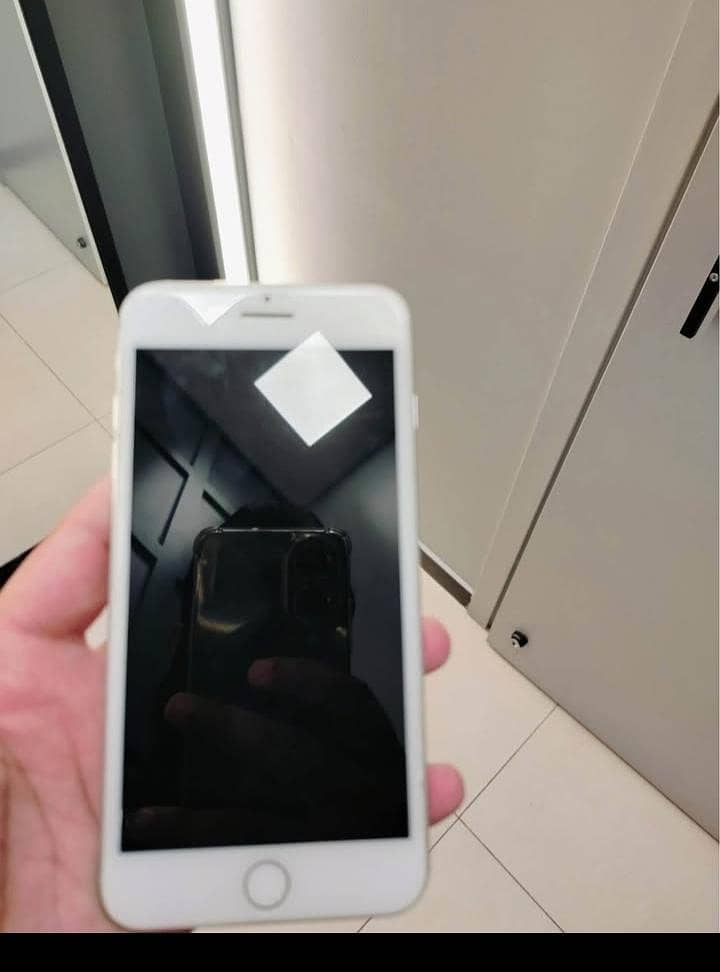 Apple iPhone 7 Plus 4