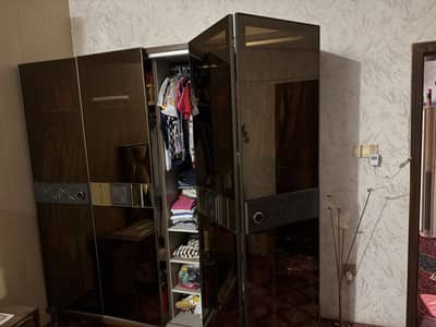 Modern Folding door cupboard