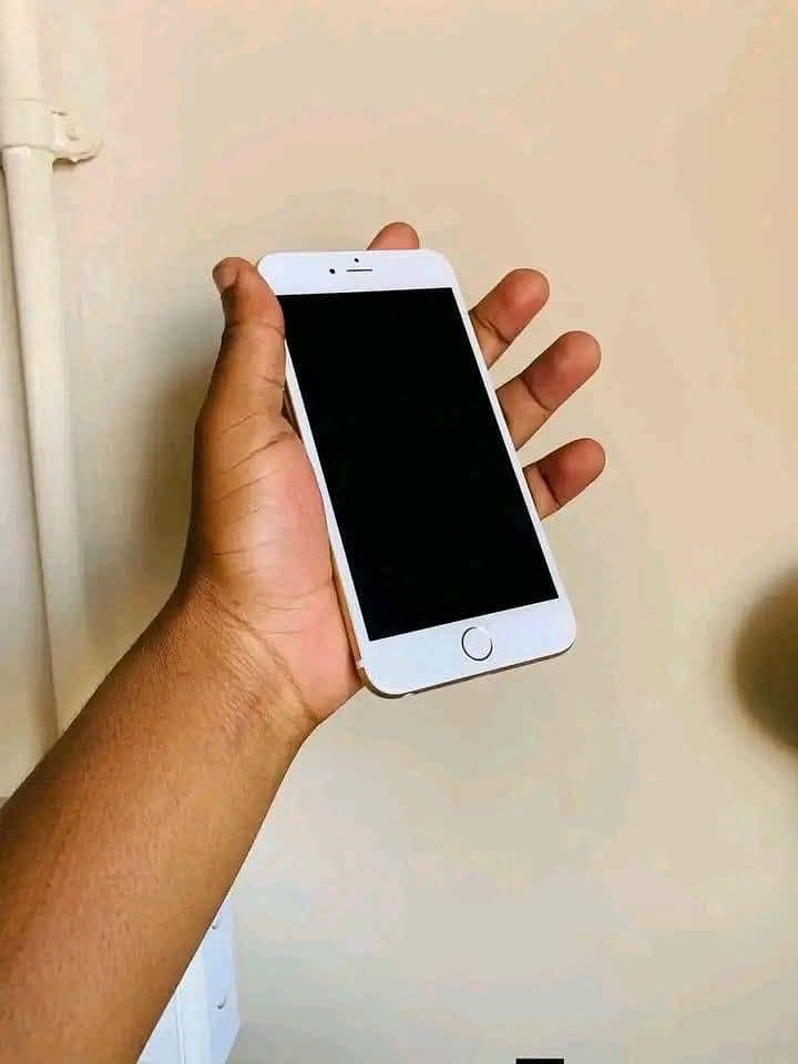 Apple iPhone 6S Plus 0