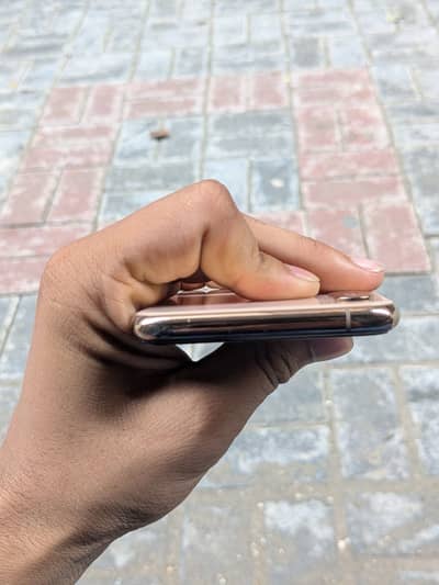 iPhone xs non pta bypass 03270377955 only wattsapp